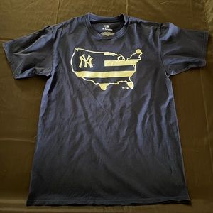 New York Yankees Fanatics Country Shirt. Men’s Med.